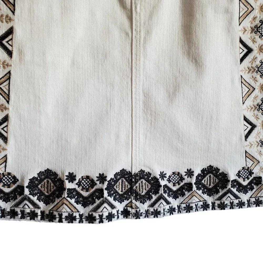 Pilcro and the Letterpress by Anthropolgie Boho Embroidery Cream Denim Skirt